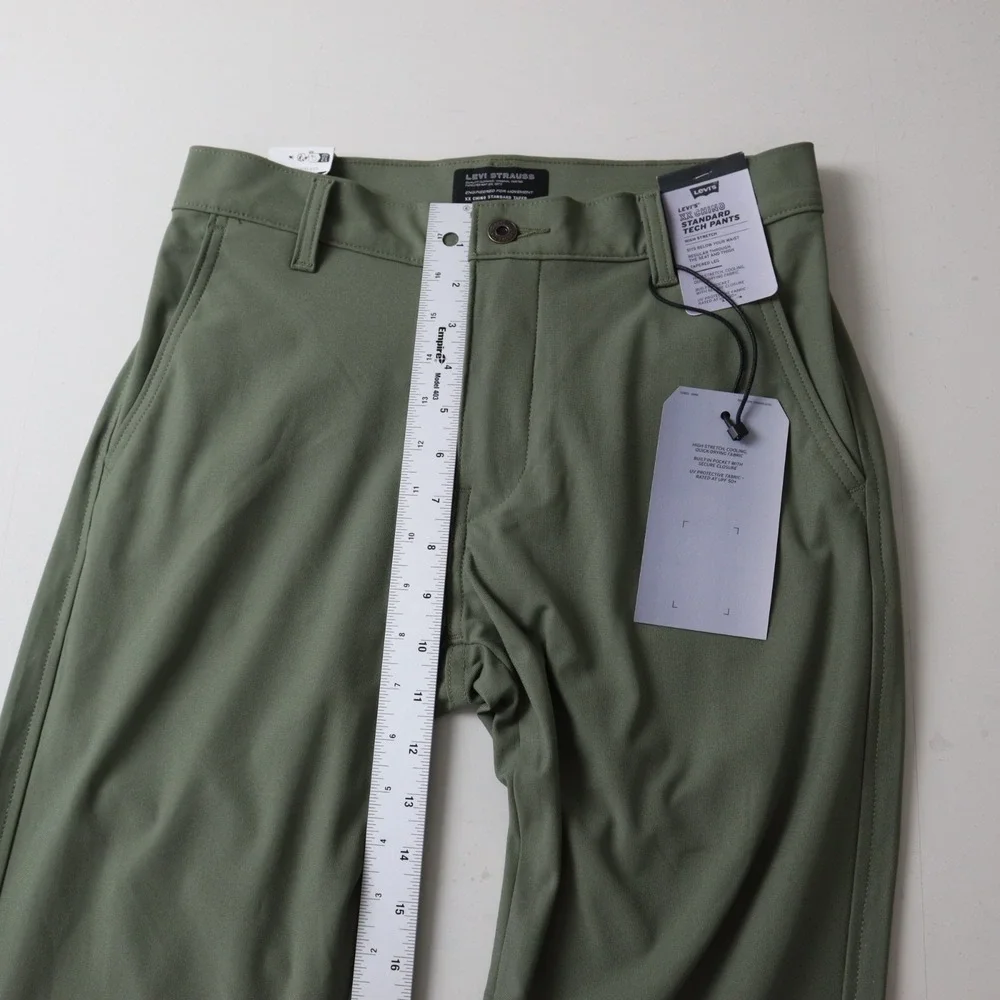 Levis levis pants